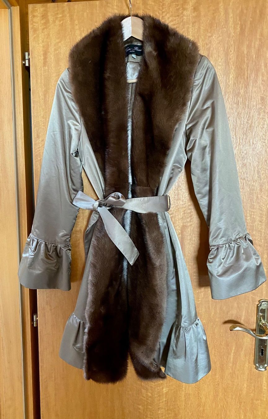 Cappotti: Manteau Col Fourrure taille 38 – Nuovo (secondo la descrizione) da Genolier venduto da ber_j8yx