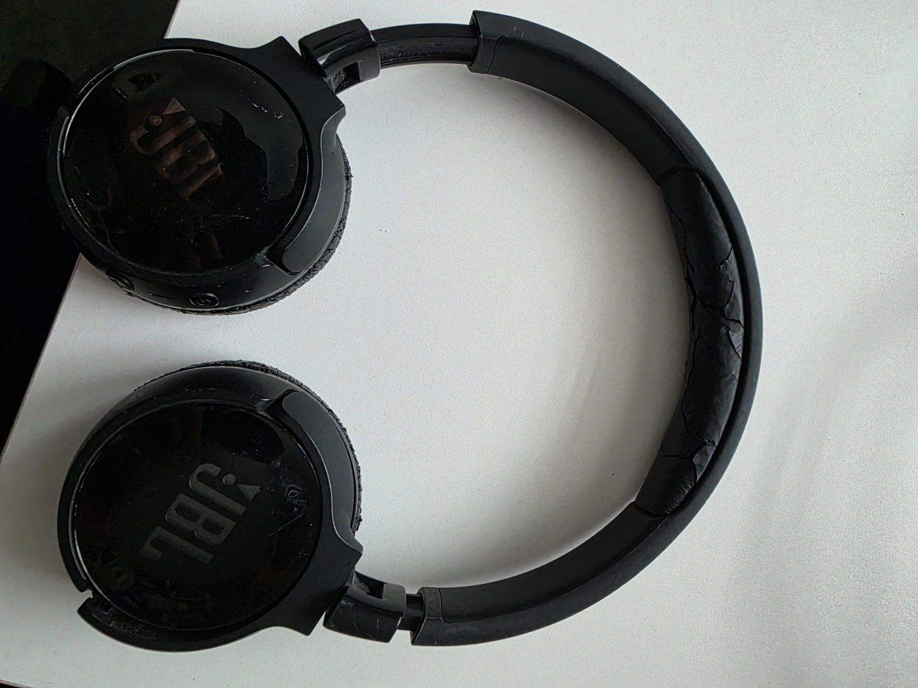Cuffie: JBL Kopfhörer, Modell unbekannt – Usato da Ersigen venduto da janinabuetikofer