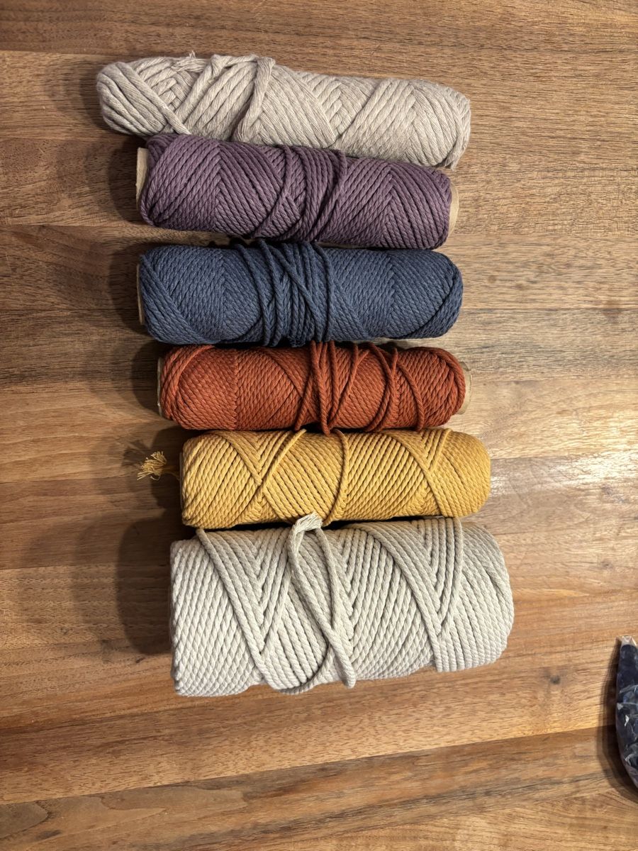Cordicelle & Fili: Makramee Garn Set 6 Rollen bunt sortiert gebraucht – Usato da Bern venduto da chi_s9x7