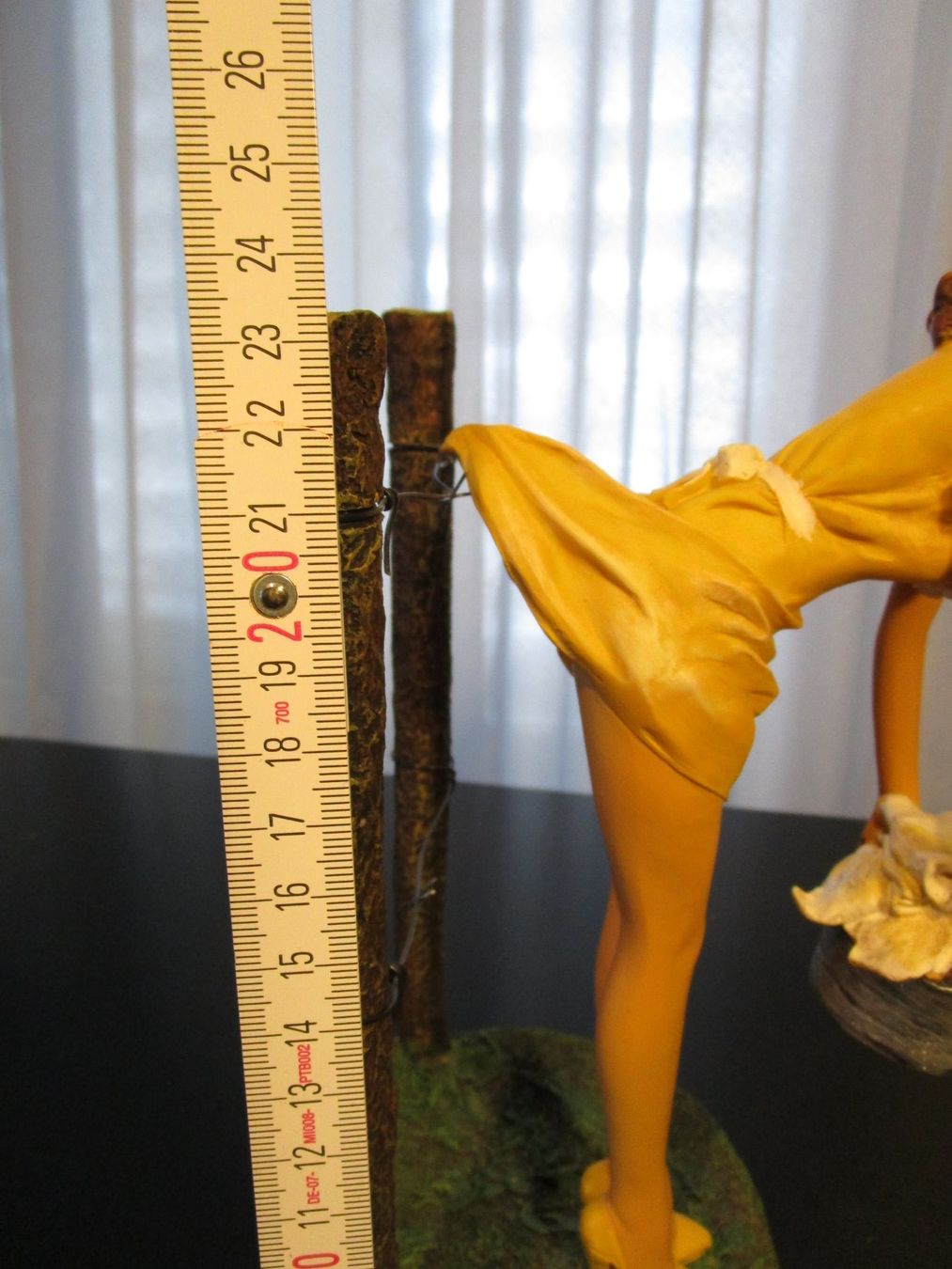 Statuette: Pin-Up Figur  Wäsche  ala Gil Elvgren – Usato da Ermatingen venduto da Kobold007 5