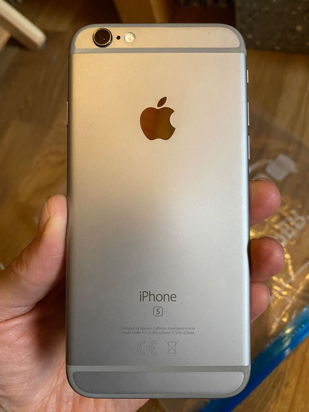 Apple Telefoni cellulari / Smartphones: Iphone 6s mit Displayschaden – Usato da saland venduto da yugen__ 1