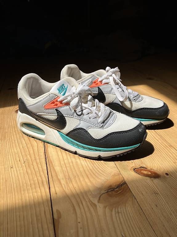 Nike Scarpe da donna: Nike Air Max Correlate Gr. 37.5 – Usato da Bern venduto da AirTerj