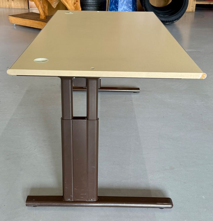 Scrivanie: Bürotisch – Usato da Trimbach venduto da Immofritz 2