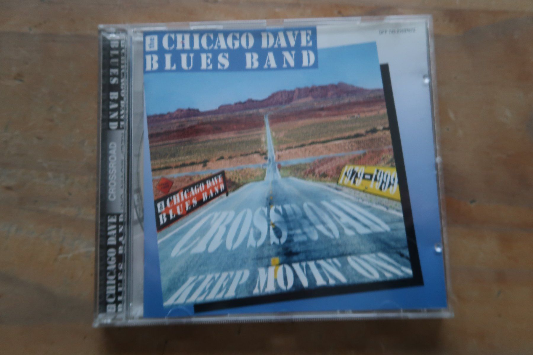 CD: THE CHICAGO DAVE BLUES BAND - CROSSROAD - CD – Usato da Basel venduto da Patiscat