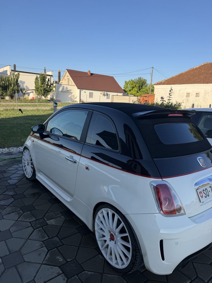Abarth Automobili: Fiat 500 Abarth Bicolor Cabrio – Usato da Oberbuchsiten venduto da M.G.15 5