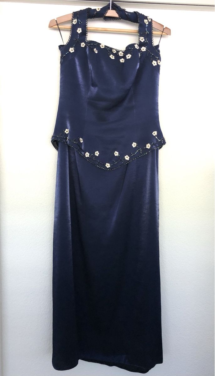 Vestiti: Abendrobe mit Stola aus Satin Gr. 38 – Usato da Ebertswil venduto da cipotas 1