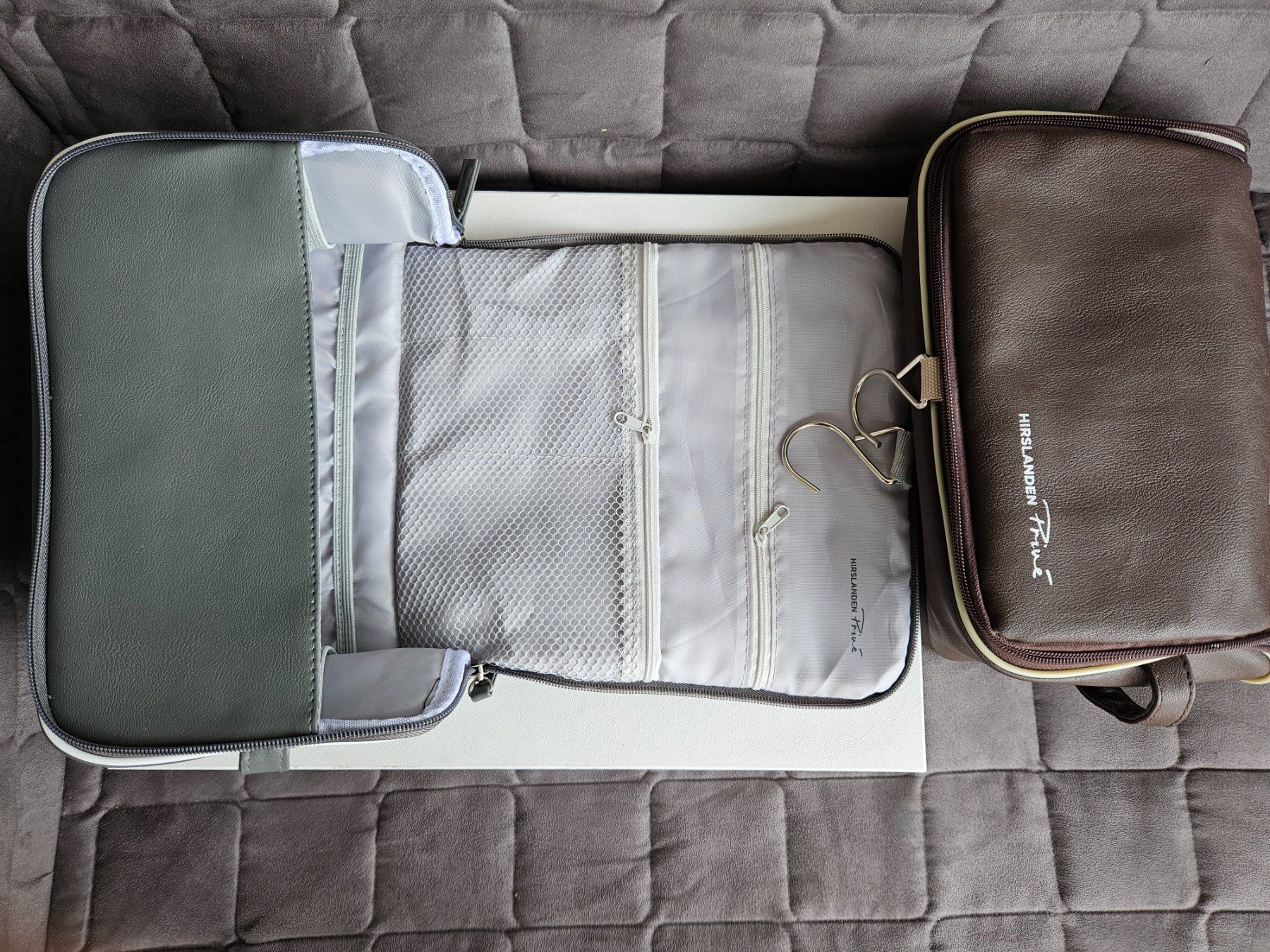 Kosmetikkoffer: Necessaires (2 Stück) – Neu (gemäss Beschreibung) aus Küsnacht ZH von scholli58 2
