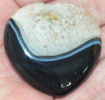 Deko – Heilstein L-387 – Schwarzes Geode Achat Herz – ca.4x4