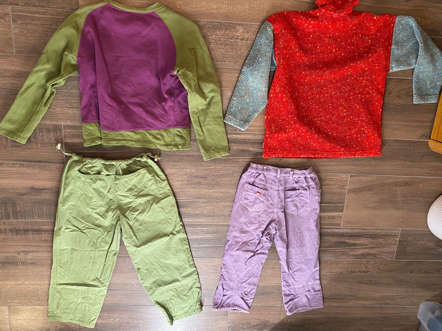 Oilily Lotti & Set di vestiti: Oilily Kleiderset Hosen + Pullover Gr. 152 / Gr. M – Usato da Pratteln venduto da a23_j2gs 1
