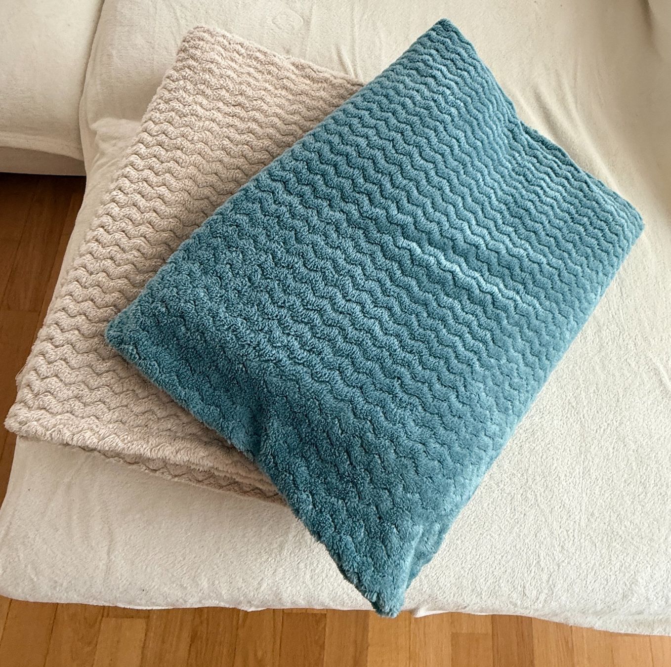 Coperte: Superweiche Fleecedecke Kuscheldecke Blau 150 x 210 – Usato da Neerach venduto da topshotta 3