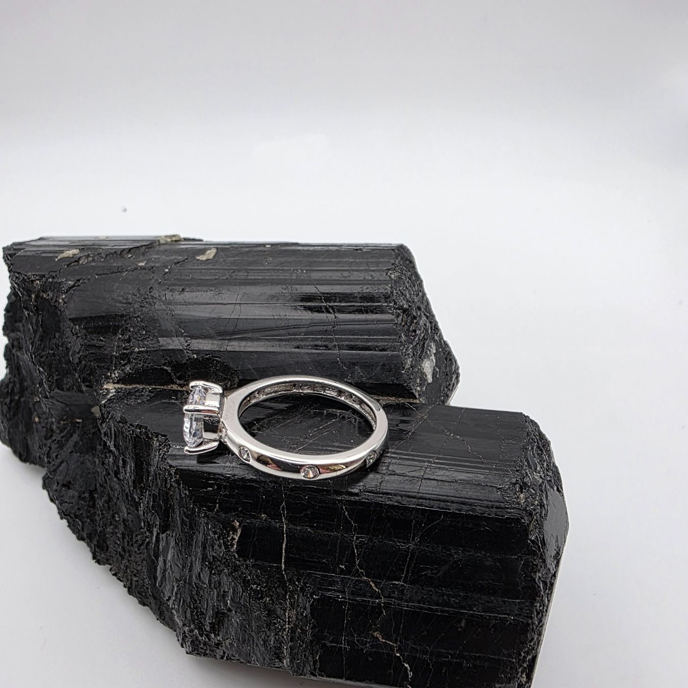 Bagues: Silberring mit Zirkonia Grösse 57 – Neuf (Voir description) à Füllinsdorf par Faulan_6 3