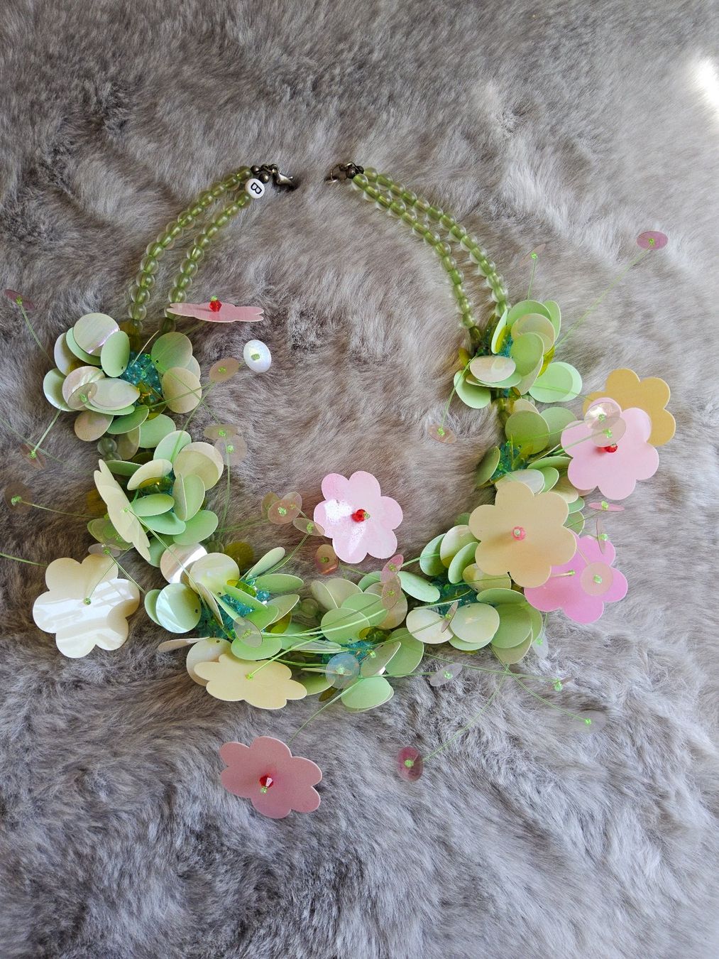 Ketten: Vintage Fun Power Flower Collier – Gebraucht aus Zürich von helsan 1