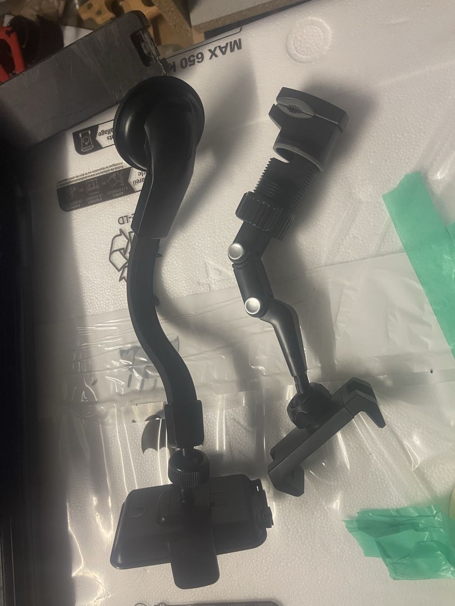 Halterungen: Handy Halter fürs Auto – Gebraucht aus Matzendorf von scbern08