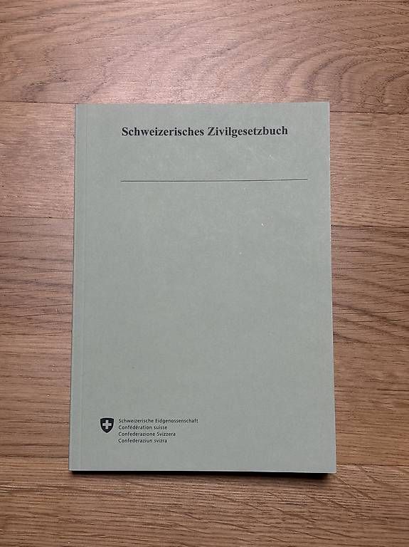 Libri: Schweizerisches Zivilgesetzbuch  – Usato da Meilen venduto da max_8csn