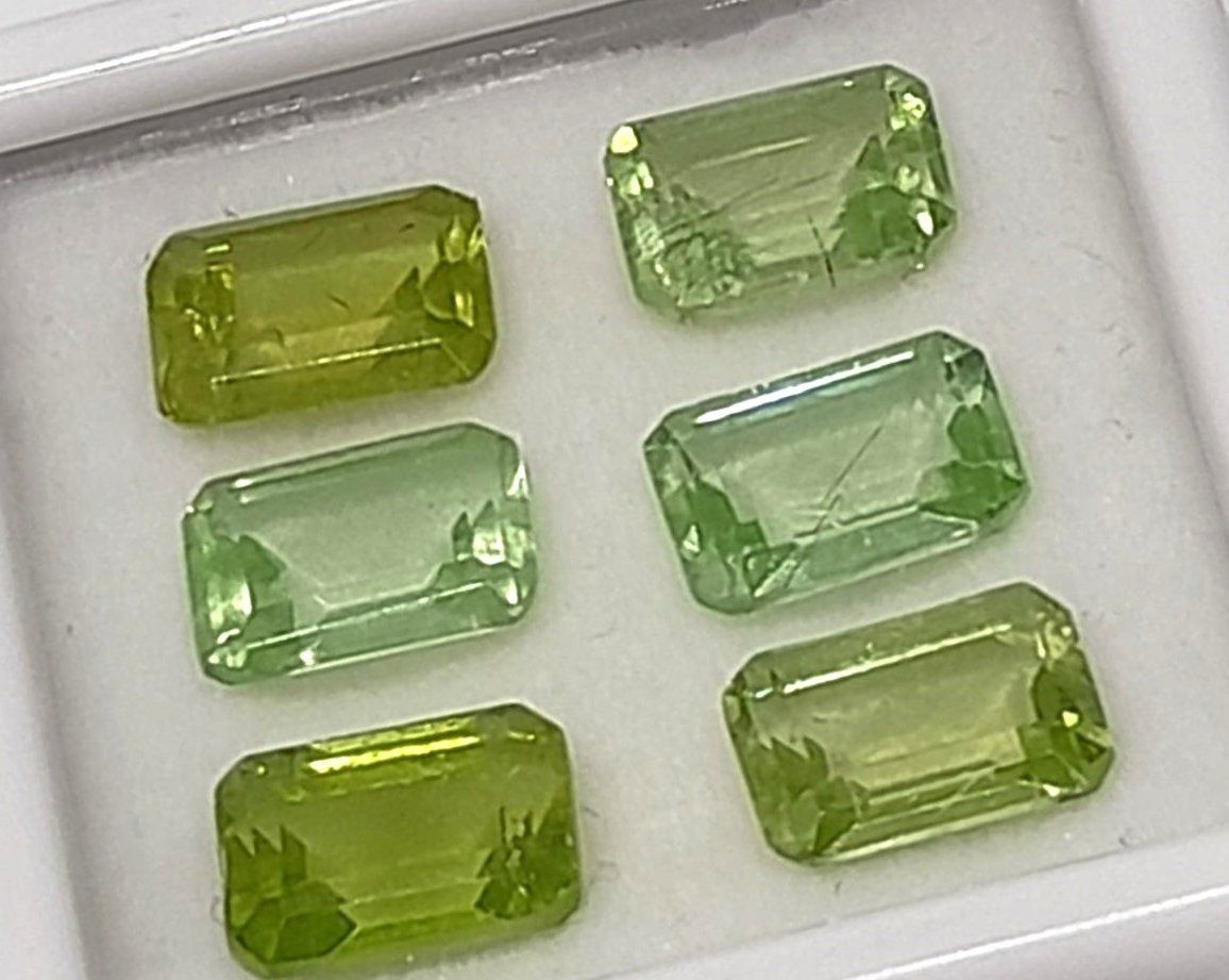 Pietre preziose: 6x Péridots EM 7x5 mm - Valeur 250.- Fr – Nuovo (secondo la descrizione) da Grimisuat venduto da Valgem 1