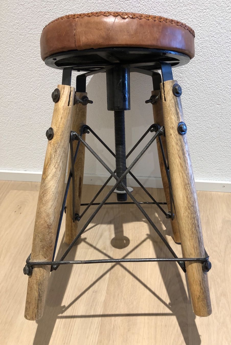 Sgabelli: Retro Vintage Hocker Leder-Metall – Usato da Solothurn venduto da SusanneL01 2