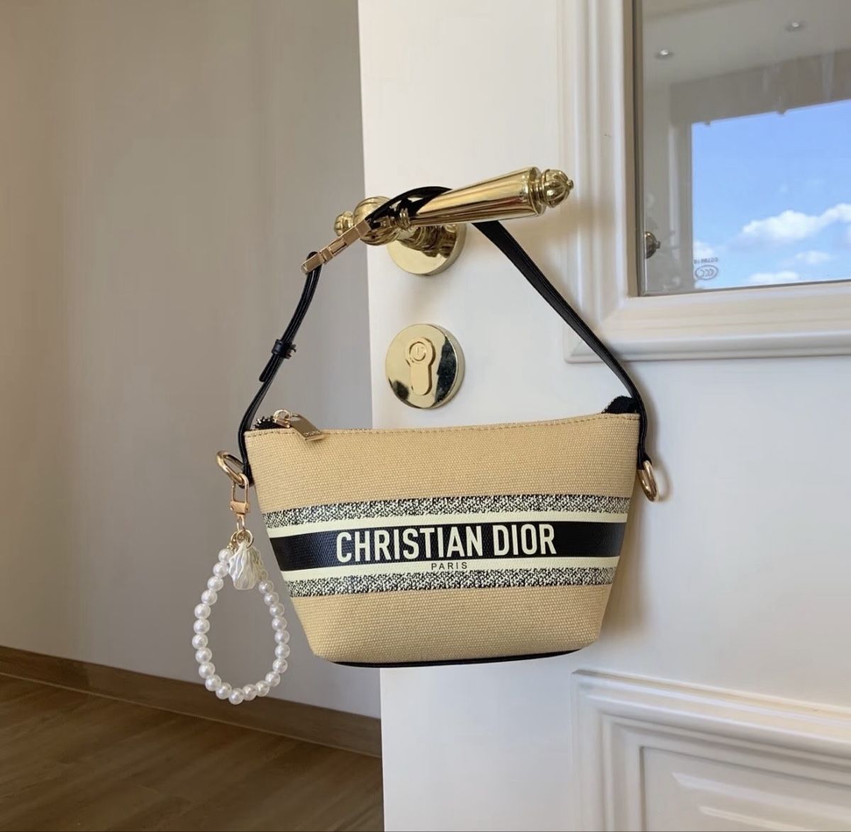 Borse: Dior cosmetics Tasche Mini Bag with shoulder strap – Nuovo e nell'imballaggio originale da Chur venduto da Madeys