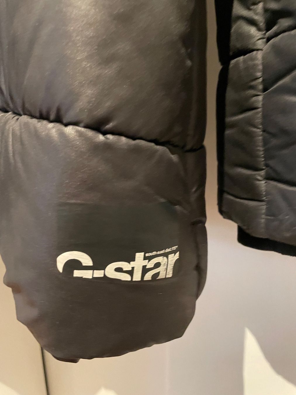 G-Star Jacken: G-Star Daunenjacke – Gebraucht aus Glattpark(Opfikon) von Glatt19 4