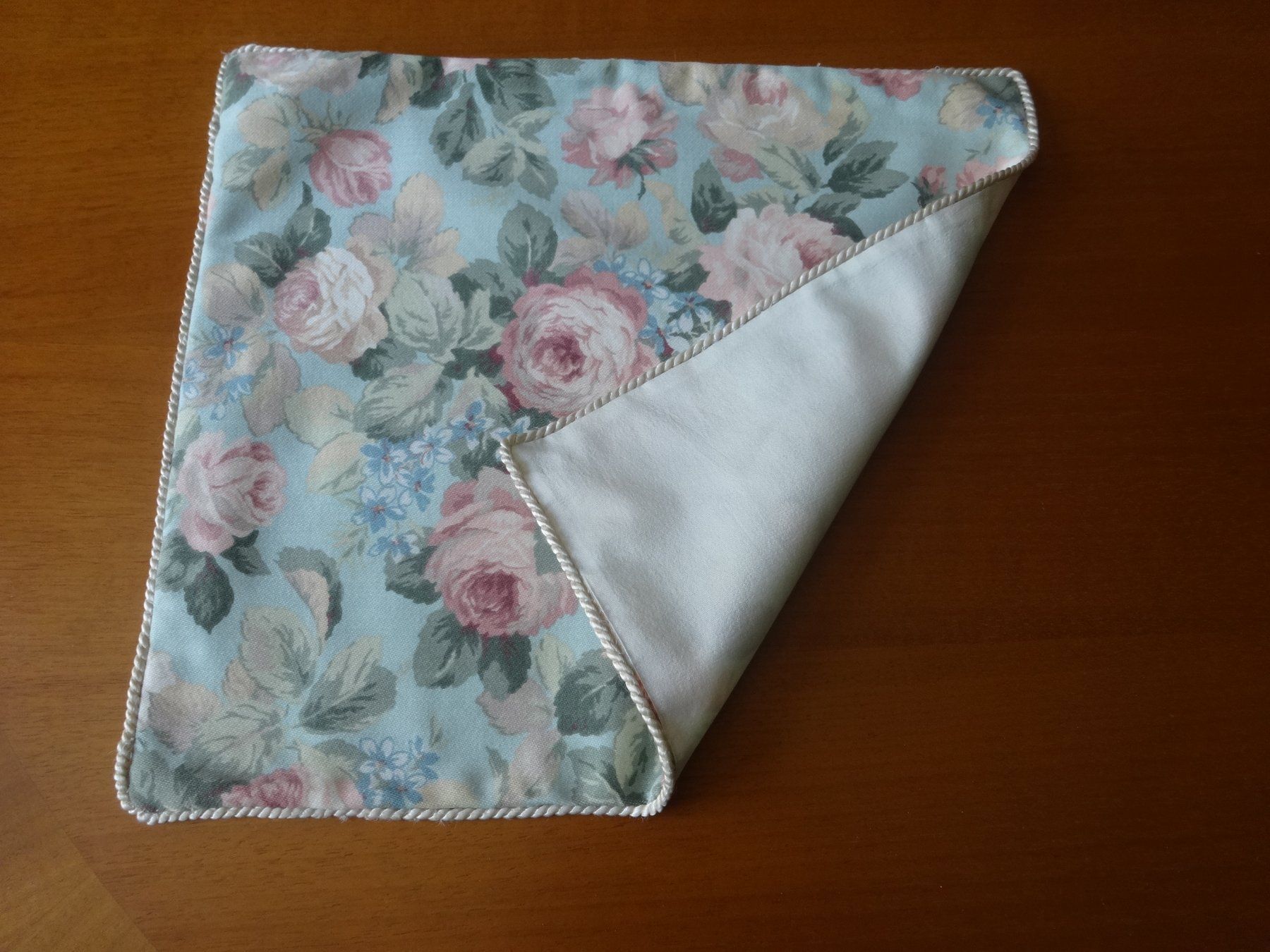 Toutes les décorations: Napperon en coton imprimé – Neuf avec emballage d'origine à Biel/Bienne par milamila02 1