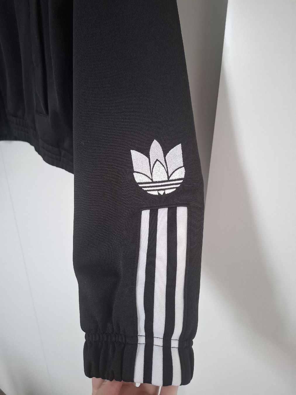 Adidas Jacken: Jaquette Adidas  – Gebraucht aus Posieux von Samanthasti 2