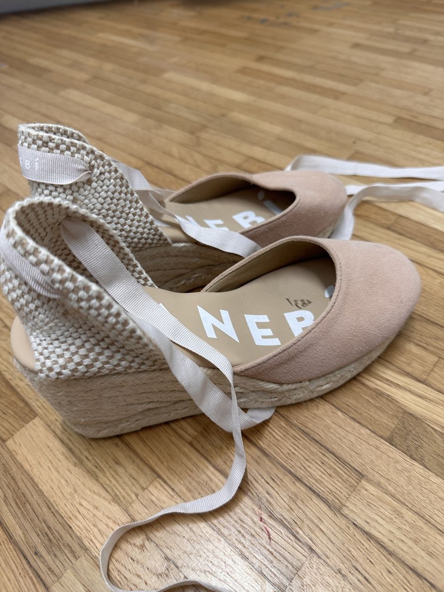 Scarpe da donna: Manebi Stoff Sommerschuhe 36 – Usato da Männedorf venduto da Mag3