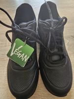 Schwarze Skechers Schuhe Gr. 38 neuwertig 