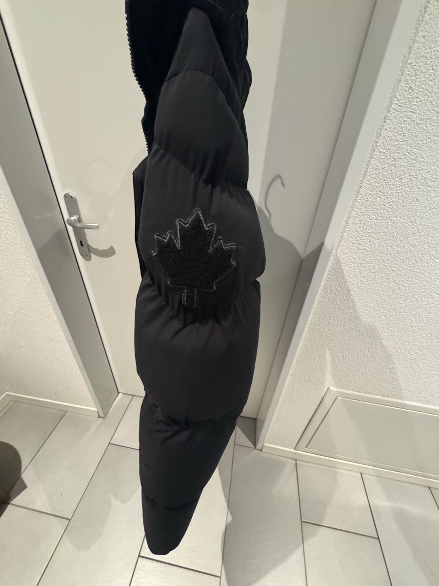 Canada Goose Vestes: Zavetti Canada Winterjacke – D'occasion à Wallisellen par nico08h 2