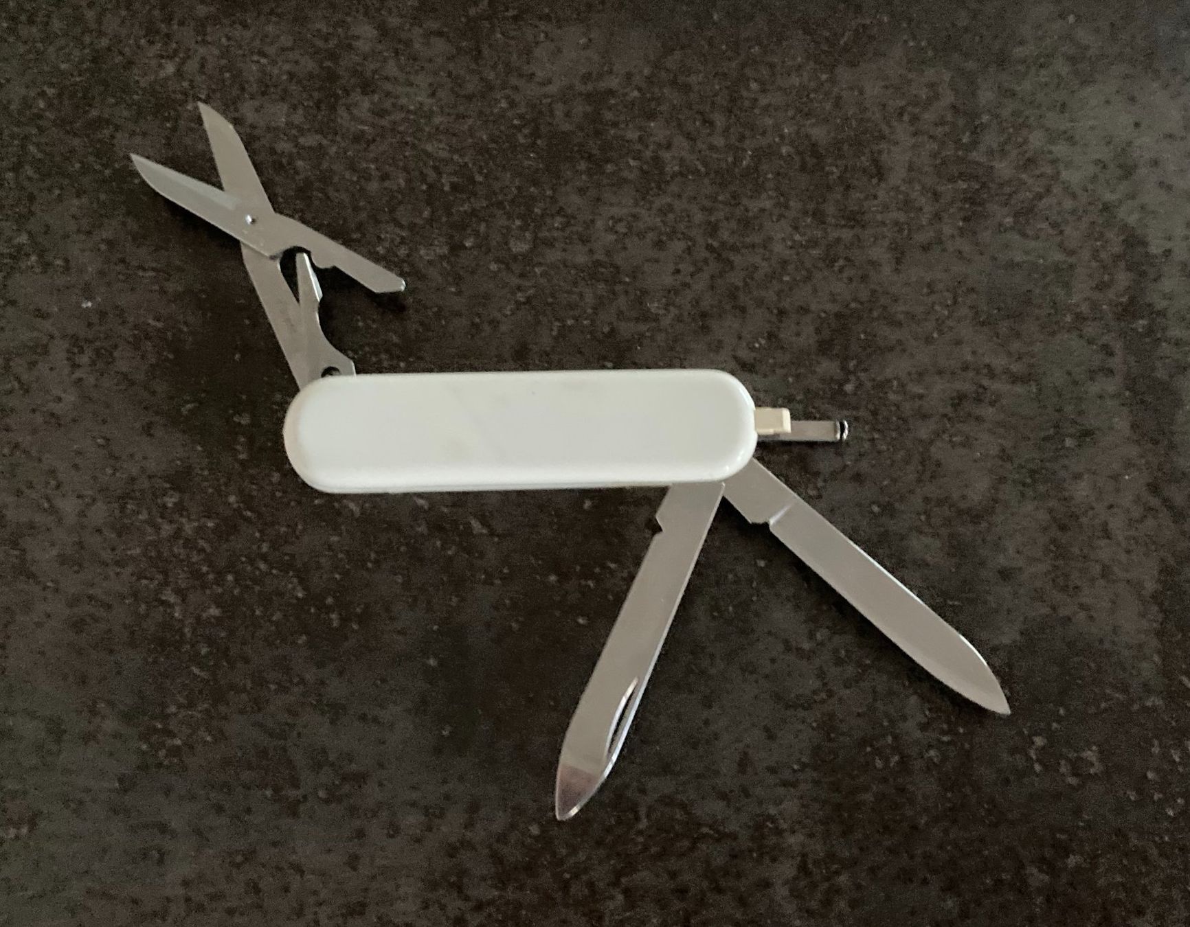 Victorinox Taschenmesser: Victorinox Taschenmesser – Gebraucht aus Riehen von benni47 2