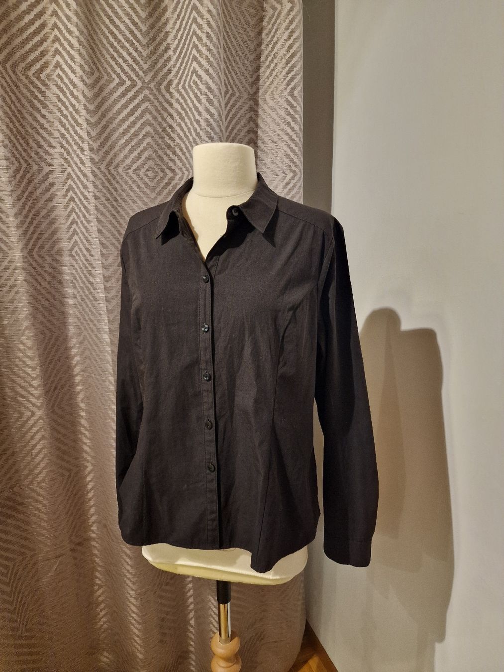 Primark Camicette: Chemisier noir Primark - taille 42 – Usato da Perly venduto da dayna_46 2