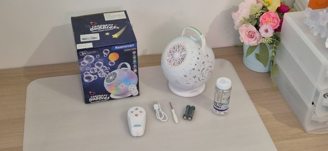 Giocattoli: Machine à bulles LED rechargeable avec télécommande – Usato da Thônex venduto da R_Gehrig 3