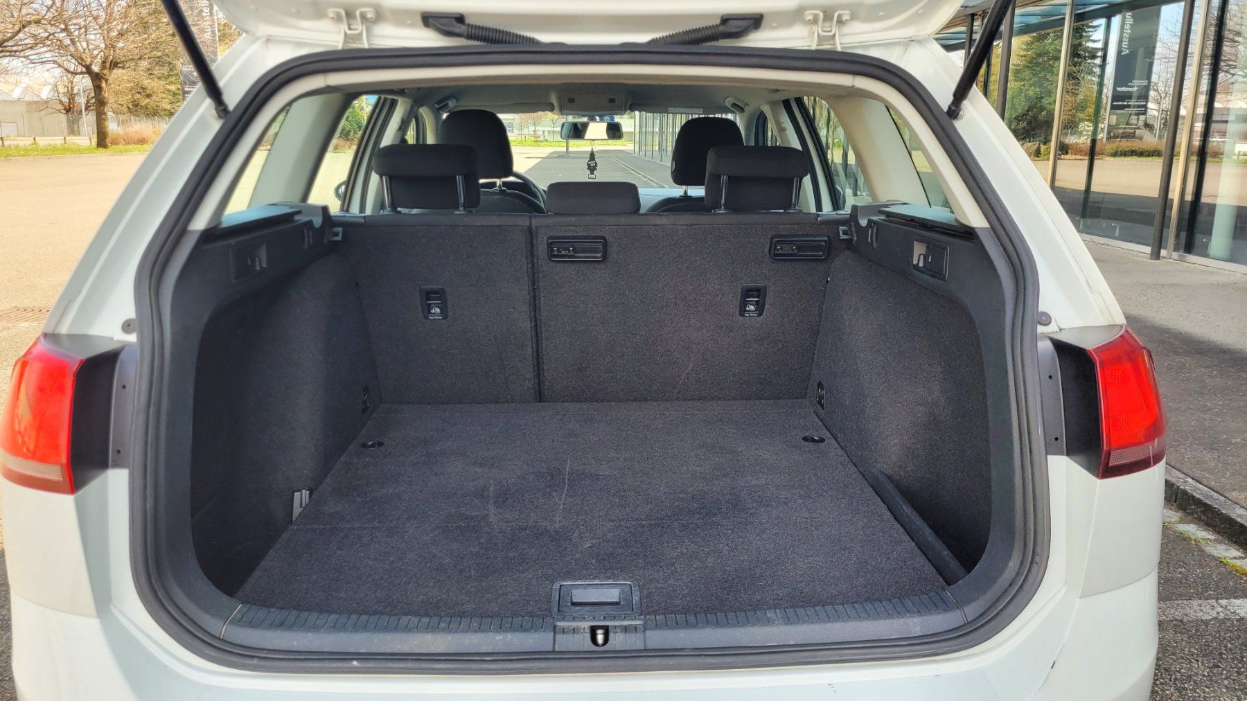 VW Automobili: VW Golf 7 Variant 1.6 TDI – Usato da Arbon venduto da rom_2zzs 5