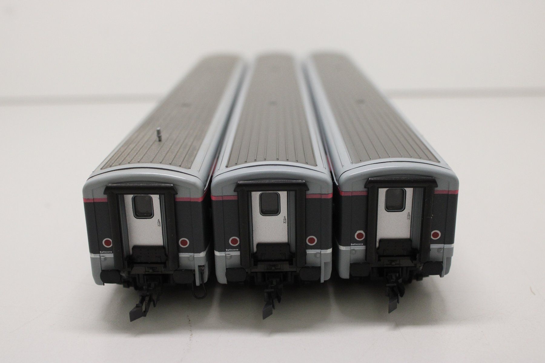 Roco Modellini di ferrovie: ROCO 3x SBB CFF FFS Einheitswagen DC H0 + Originalverpackung – Usato da Basel venduto da mhmarken 2