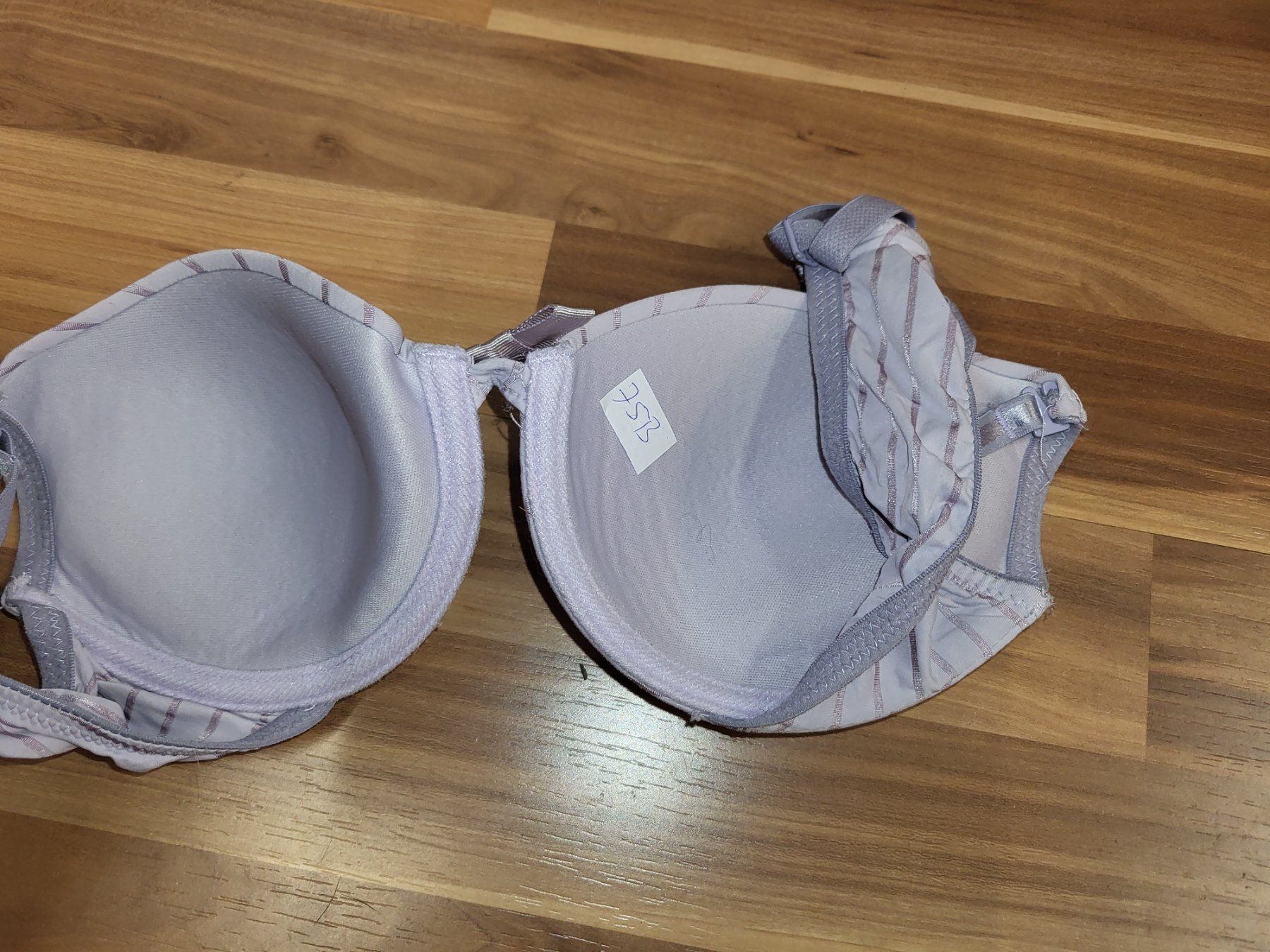 Sonstige Unterwäsche: ein BH verschiedene Grössen B19 – Gebraucht aus Schwarzenburg von Flamingo07 4
