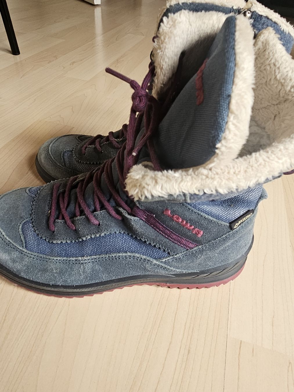 Lowa Scarpe per ragazze: Winterschuhe Gr.35 – Usato da Oberkulm venduto da Preneur 1