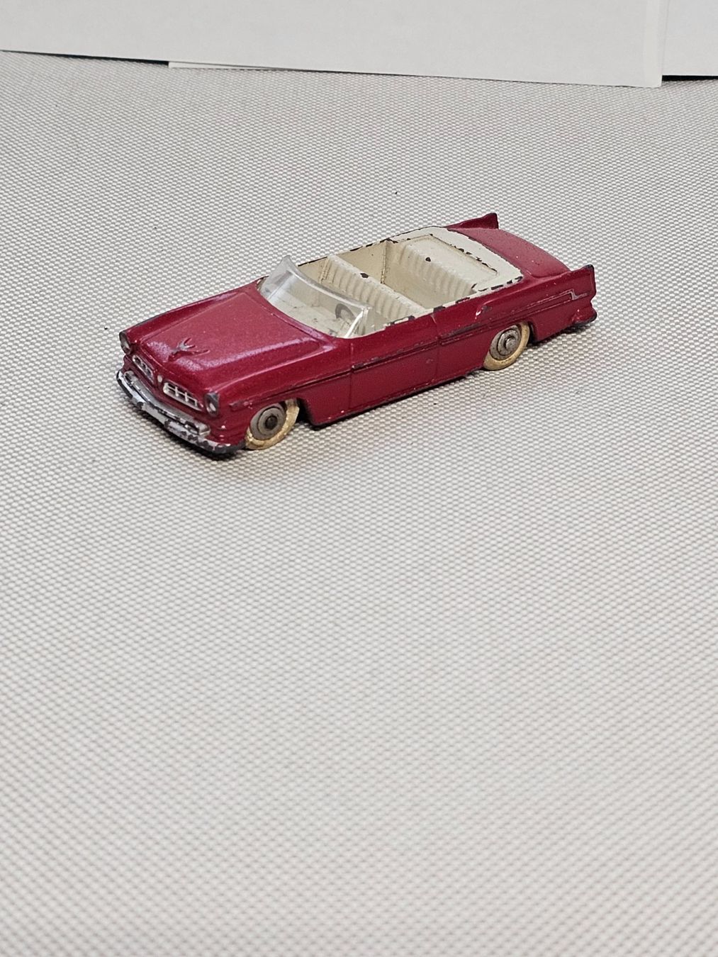 Dinky Toys Modellini d'auto: Dinky Chrysler New Yorker – Usato da Starrkirch-Wil venduto da easygo13