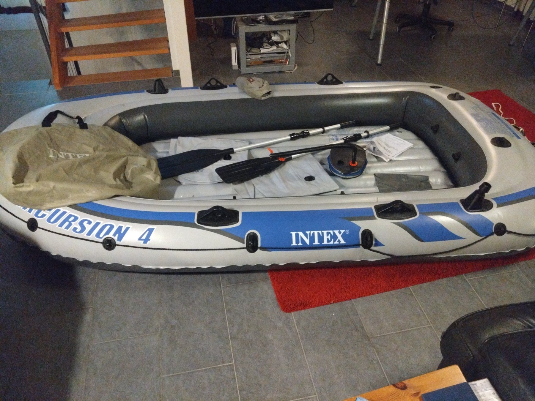 Boote: Schlauchboot INTEX Excursion 4 4 Personen neuwertig – Gebraucht aus Eglisau von Chrispoint 5