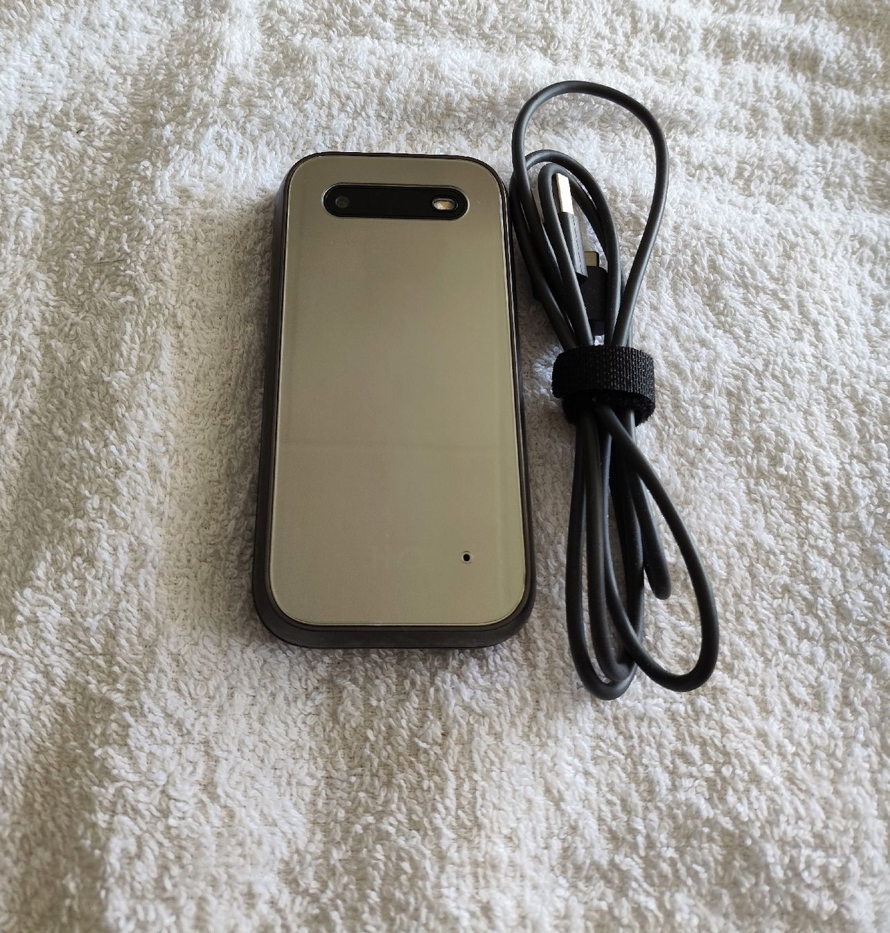 Telefoni cellulari / Smartphones: HMD 2660 Flip  Dual Sim 4G – Usato da Zollikofen venduto da zar_j67f 6