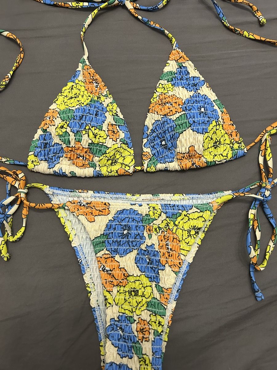 Maillots de bain & Bikinis: Bikini Set mit Blumenmuster gerafft bun – D'occasion à Uezwil par vanjast 1
