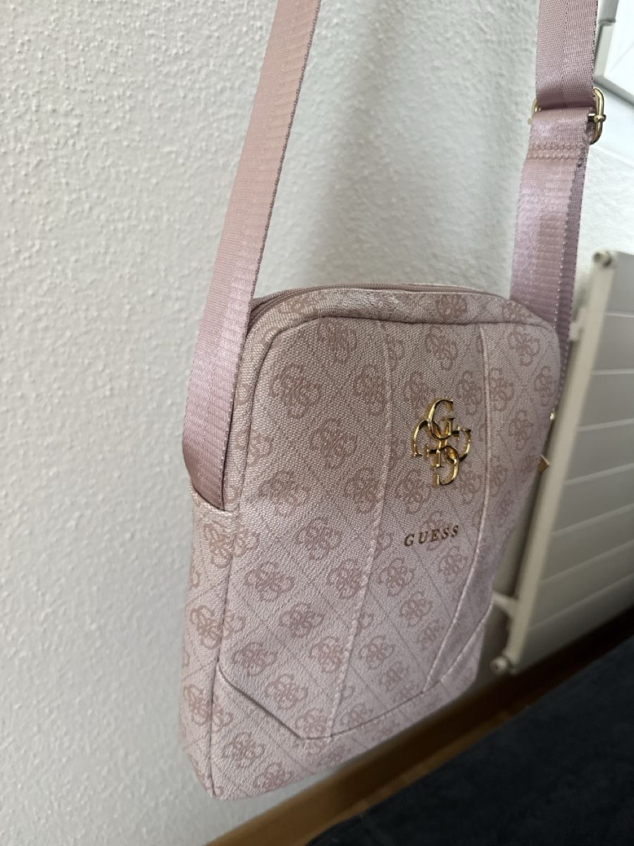Guess Borse da donna: Umhängetasche Guess rosa – Nuovo e nell'imballaggio originale da Schaffhausen venduto da Lutka01 1