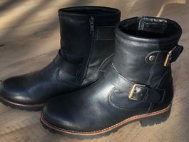 Stiefel Panama Jack mit Lammfellinnenfutter.