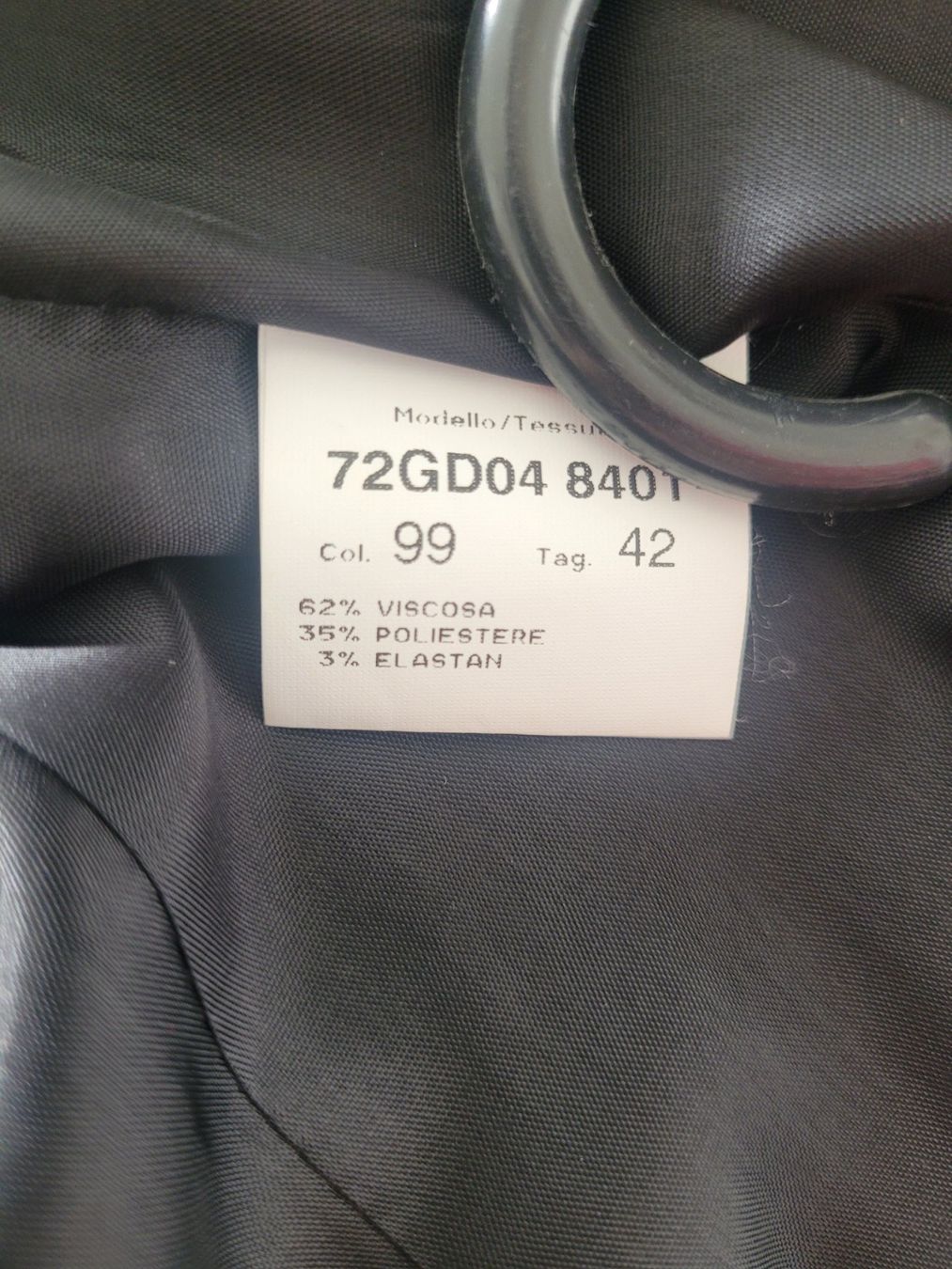 Vestes: Blazer noir coupe classique – D'occasion à St-Sulpice VD par Piggy03 5