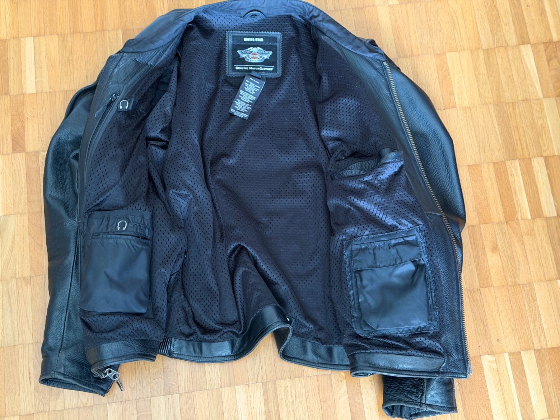Harley-Davidson Giacche: Harley Davidson Lederjacke 2XL – Usato da Reinach BL venduto da BL4153 4