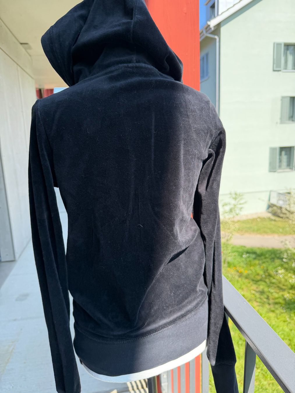 H&M Maglioni & Felpe: Schwarzer  Hoodie, Grösse xS - – Usato da Riehen venduto da edu_92w7 3