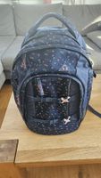 Satch Schulrucksack blau mit bunten Dreiecken