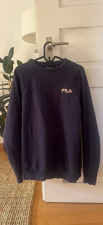 Pulls & Sweat-shirts: FILA Pullover - dunkelblau - Grösse M – D'occasion à Adliswil par valeria_e