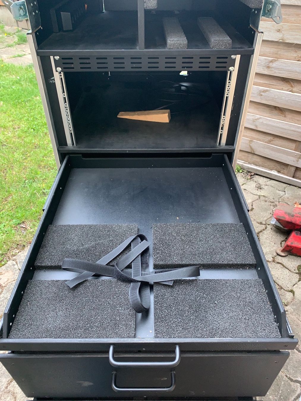 Altri accessori: Flightcase, Video-Regie, 19"-Rack – Usato da Oberentfelden venduto da philixxx 3
