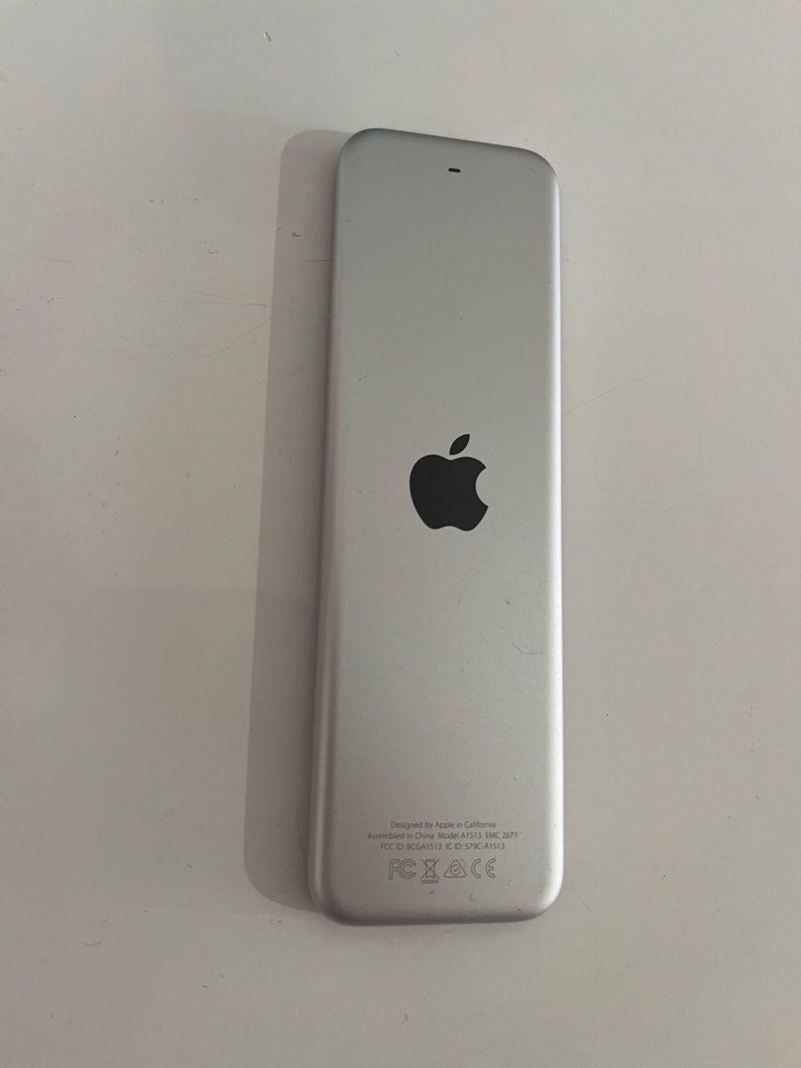 Apple Télécommandes:  télécommande Apple TV Siri (4e génération) – D'occasion à Petit-Lancy par Hpk_tbk 2