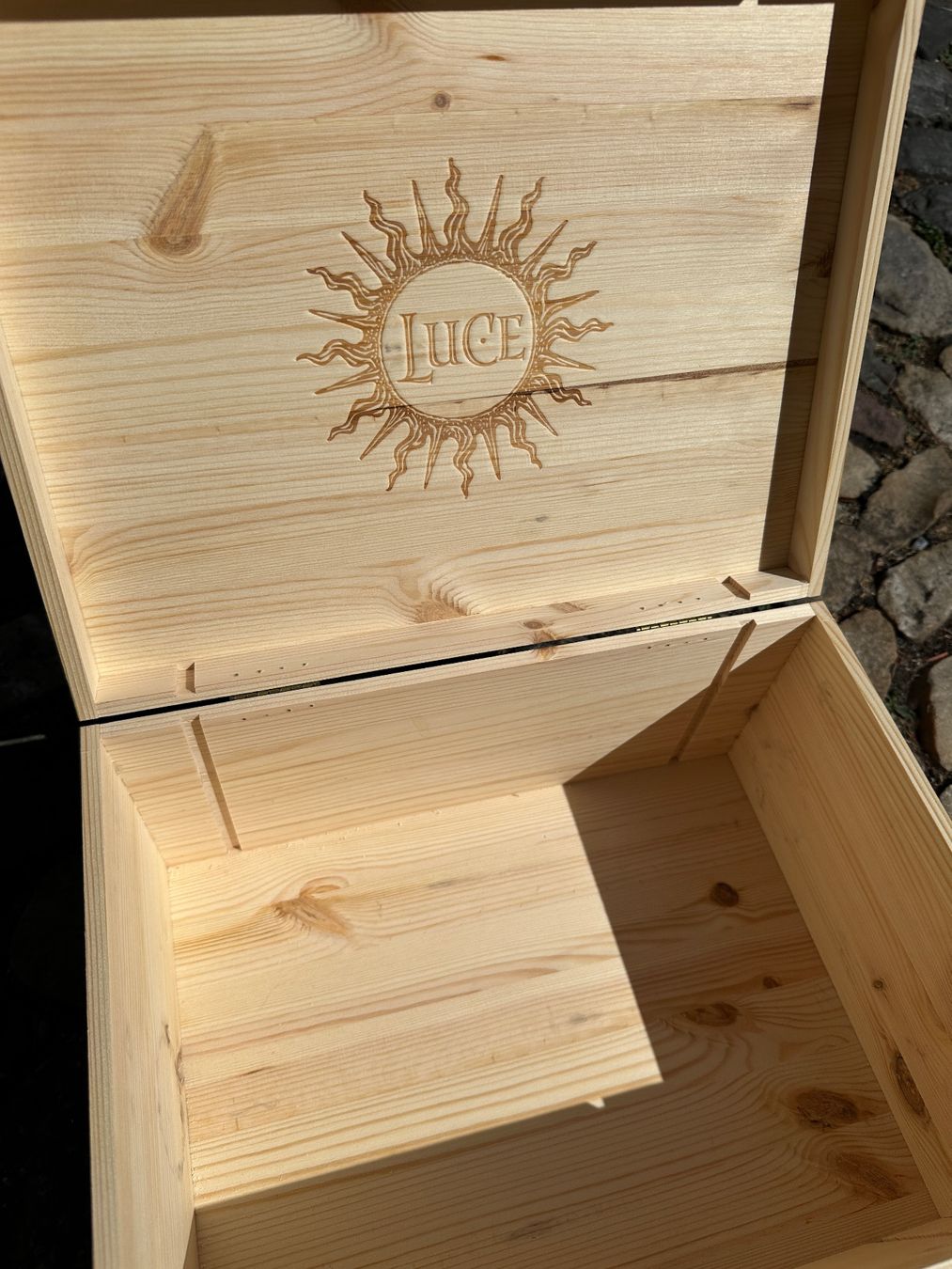 Sonstiges: Schöne Weinkiste Luce Klappdeckel – Gebraucht aus Zürich von atlantis77 1