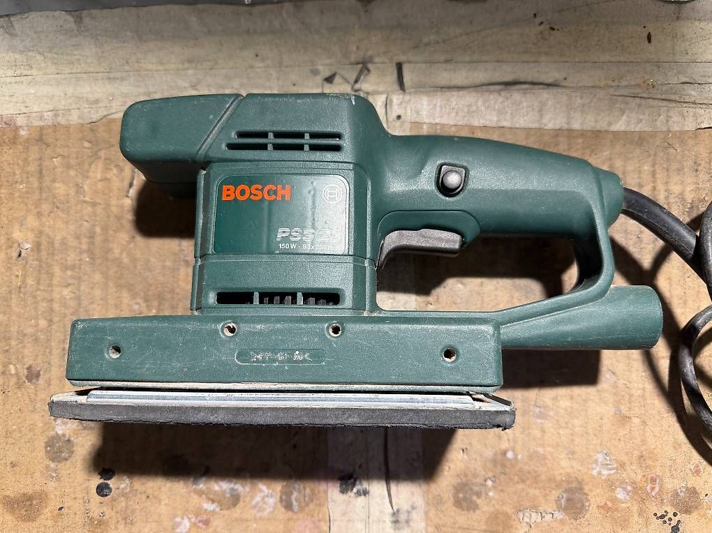 Smerigliatrici & Lucidatrici: Bosch PSS 230 Schwingschleifer 150W – Usato da Matt venduto da Hummelsturz 1