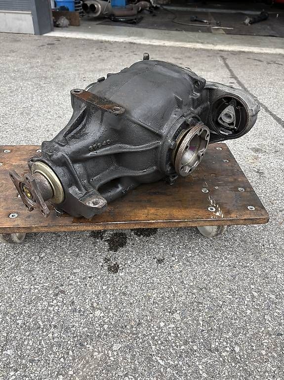Trattori: Pont BMW E30 S 3.73 en 75% – Usato da Savièse venduto da Lionel31 1